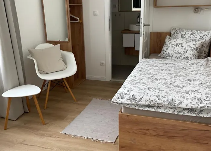 Aurelia Bed & Breakfast